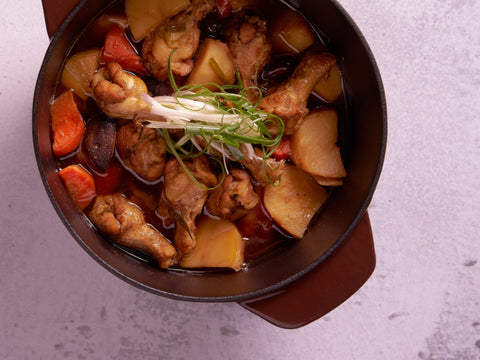 日式馬鈴薯燉雞腿:新手也能輕鬆完成的家常菜