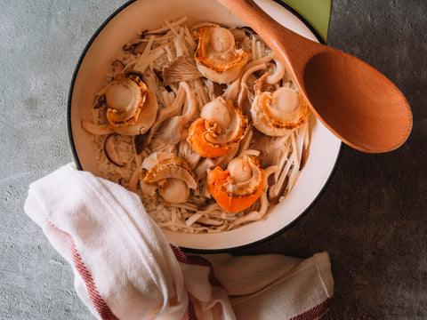 日式帆立貝炊飯:鮮甜海味鎖在鍋中