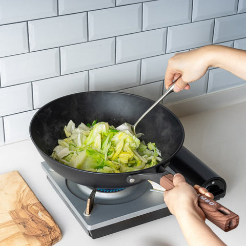 鏘鏘鍋新手⑥｜一開始煮對，就能讓鐵鍋越用越順手！新手必看練鍋料理