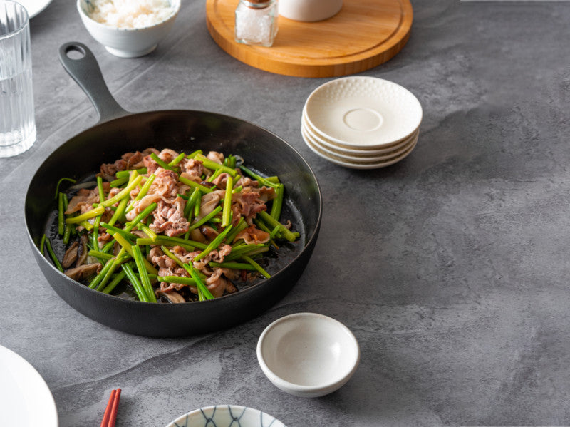 芹菜炒豬肉：簡單美味超下飯的便當菜