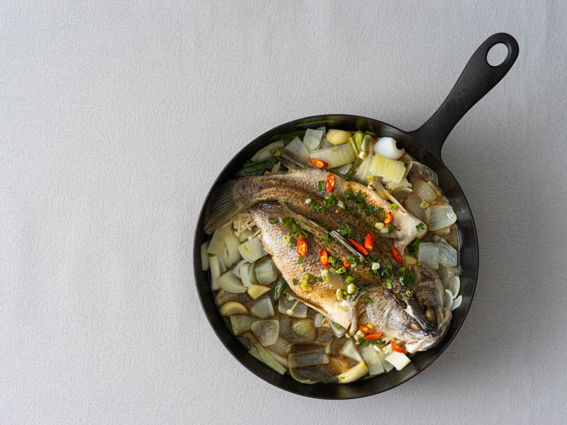 無水蒜香蒸鱸魚 : 快速完成一道美味鮮魚料理