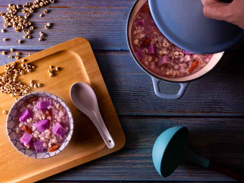 紫山藥糙米粥：早餐、消夜或點心都適合