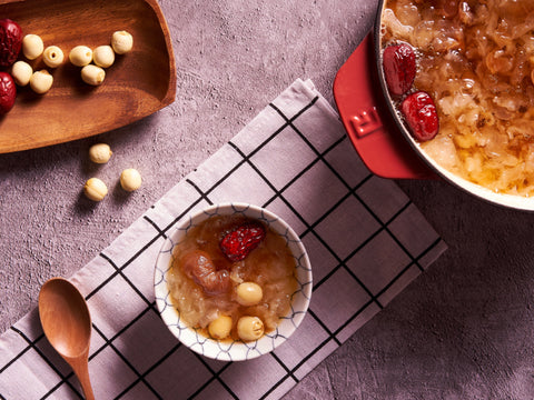 銀耳紅棗蓮子湯(食譜影片) | Sweet White Fungus Soup with Lotus Seed and Jujube