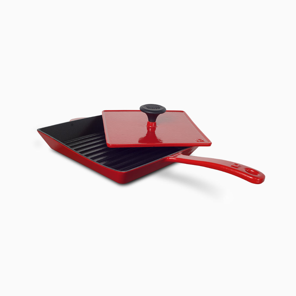 胭脂紅 - 『呈現Grunge 鑄鐵燒烤盤的胭脂紅色，為廚房帶來熱情與活力的氛圍。』